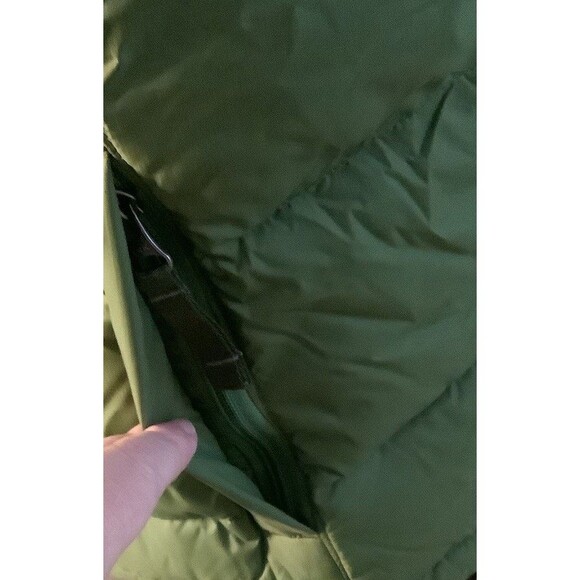 LL Bean Puffer Vest Womens Medium Green Goose Down Mountain Classic Full-Zip - Picture 2 of 6